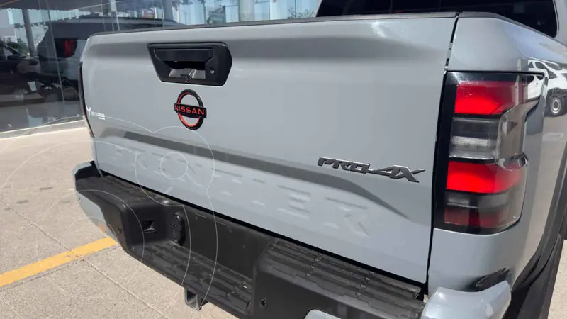 nissan frontier-pro-4x-v6
