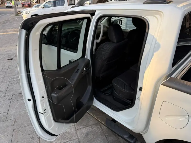 nissan frontier-pro-4x-v6