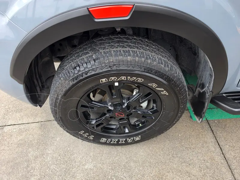 nissan frontier-pro-4x-v6