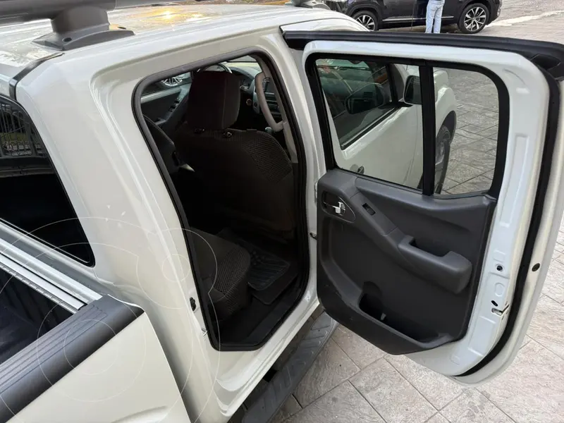 nissan frontier-pro-4x-v6