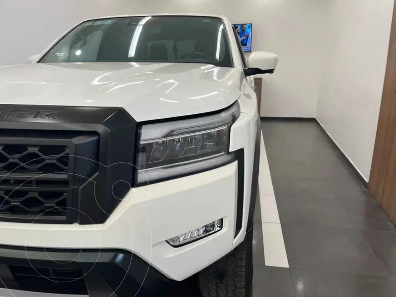 nissan frontier-pro-4x-v6