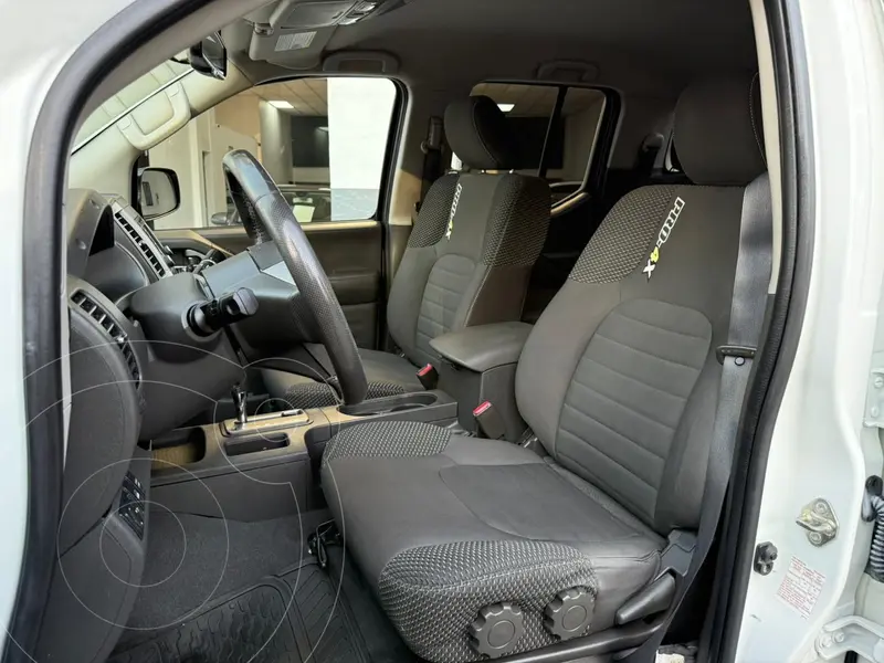 nissan frontier-pro-4x-v6
