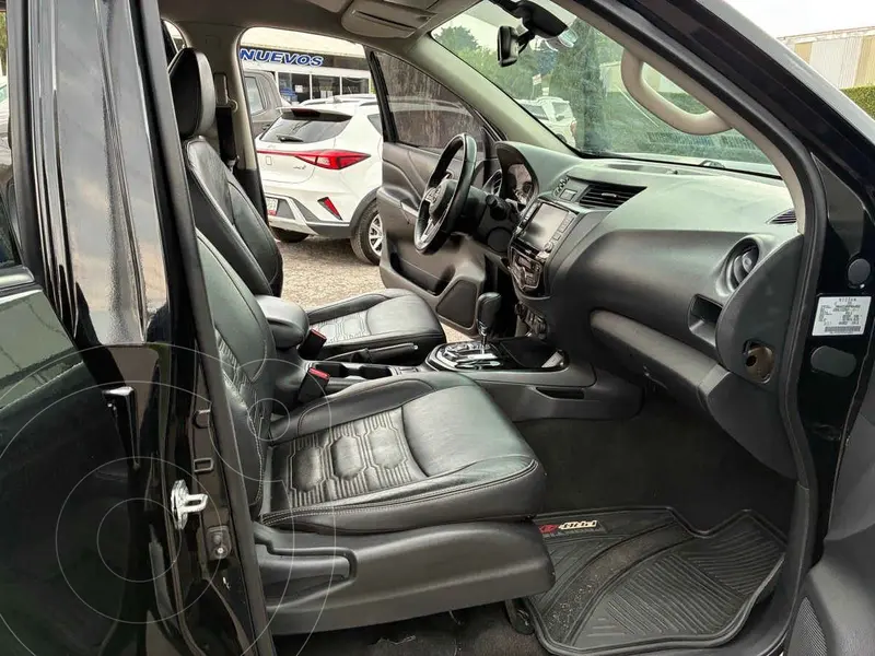 Foto Nissan Frontier Pro-4X V6 4x4 Aut usado (2023) color Negro financiado en mensualidades(enganche $119,840 mensualidades desde $13,074)