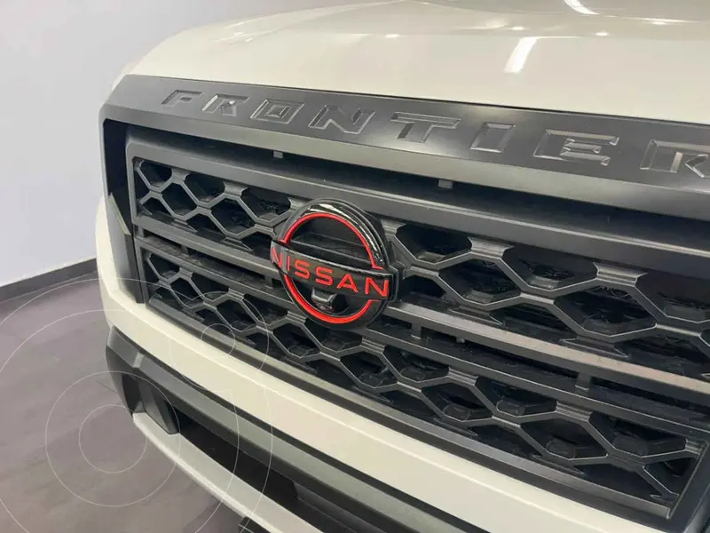 nissan frontier-pro-4x-v6