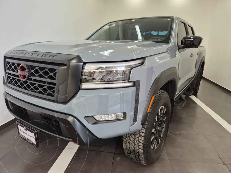 Foto Nissan Frontier Pro-4X V6 4x4 Aut Std usado (2024) color Gris financiado en mensualidades(enganche $183,700 mensualidades desde $18,122)