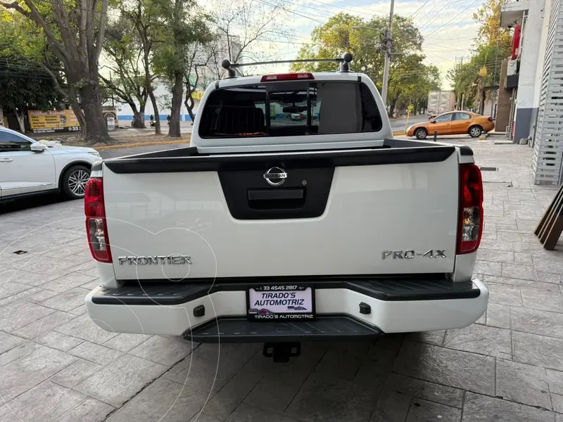 nissan frontier-pro-4x-v6