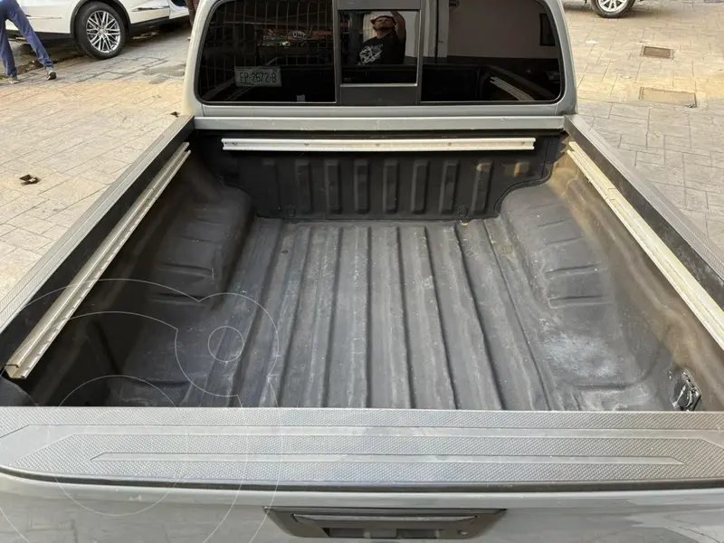 nissan frontier-pro-4x-v6