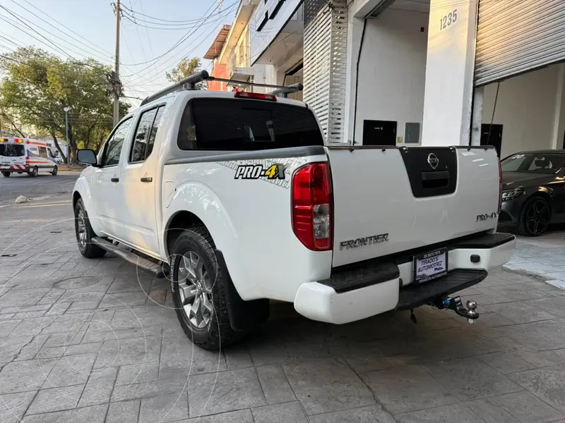 nissan frontier-pro-4x-v6