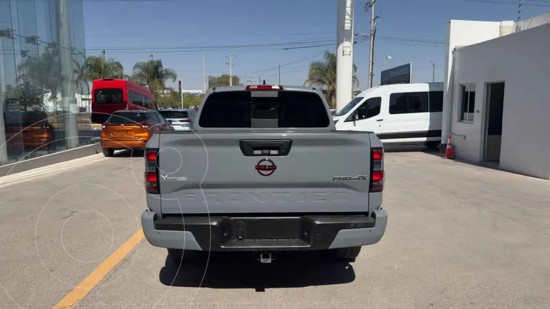 nissan frontier-pro-4x-v6