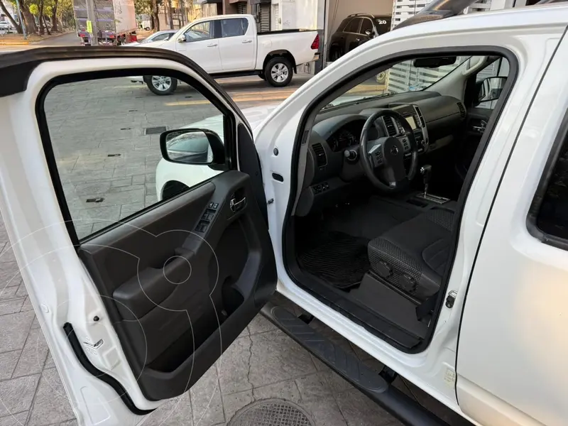 nissan frontier-pro-4x-v6