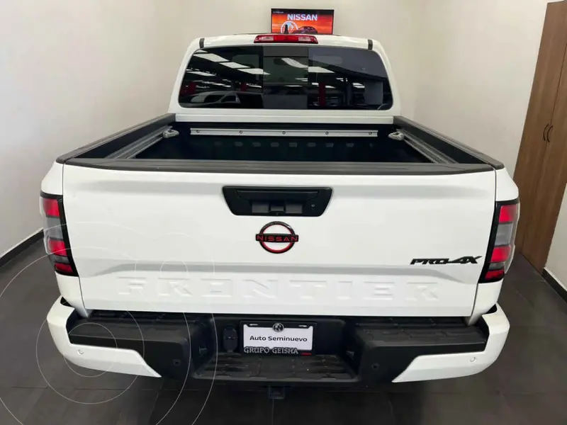 nissan frontier-pro-4x-v6