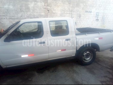 foto Nissan Frontier CD 4WD DSL SE usado (2009) color Blanco precio $9,000