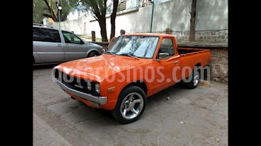 Foto venta Auto usado Nissan Frontier LE 2.4L (1975) color Naranja precio $60,000