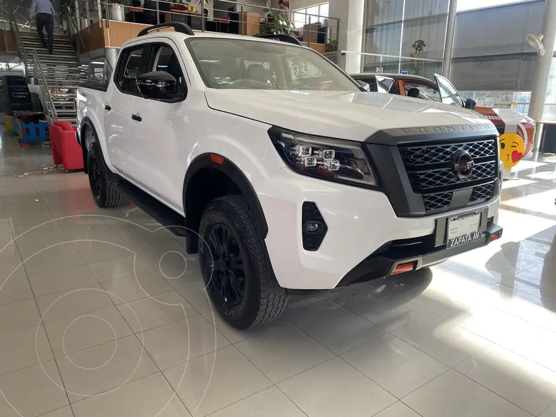 Foto Nissan Frontier  Pro 4X 4x4 Aut nuevo color Blanco precio $778,900