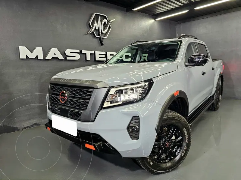 Foto Nissan Frontier  Pro 4X 4x4 Aut usado (2023) color Gris precio $619,000