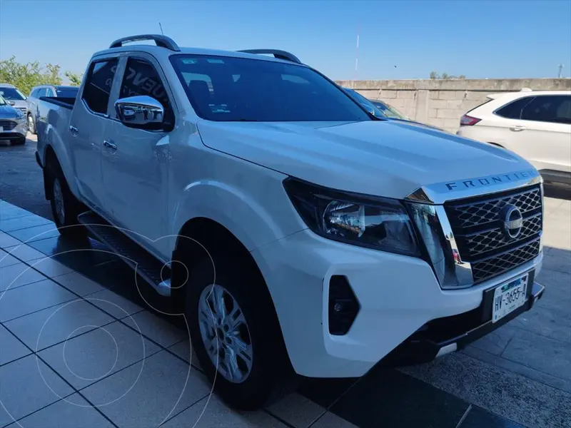 Foto Nissan Frontier  LE usado (2023) color Blanco precio $529,000