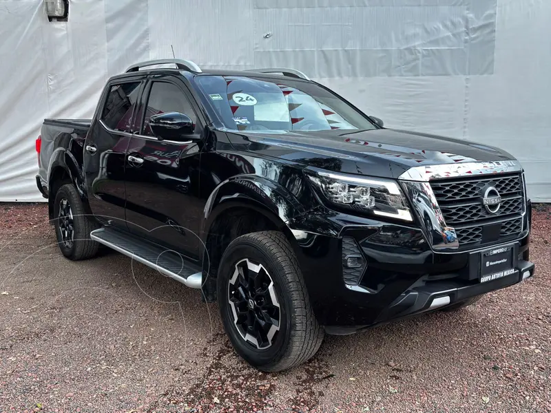 Foto Nissan Frontier  LE Aut Platinum usado (2024) color Negro precio $599,000
