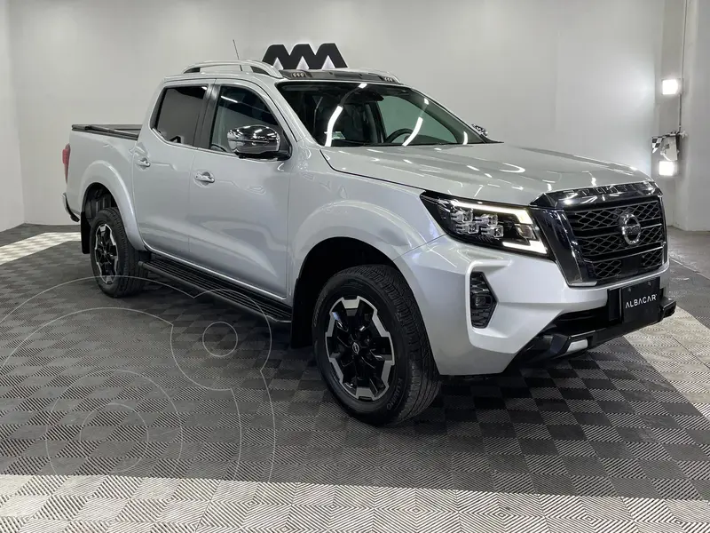 Foto Nissan Frontier  LE Platinum Diesel 4x4 usado (2021) color plateado precio $557,999