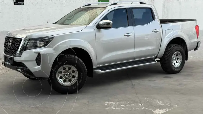 Foto Nissan Frontier  LE usado (2023) color Plata precio $494,000