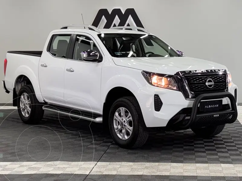 Foto Nissan Frontier  LE Aut usado (2023) color Blanco precio $497,999