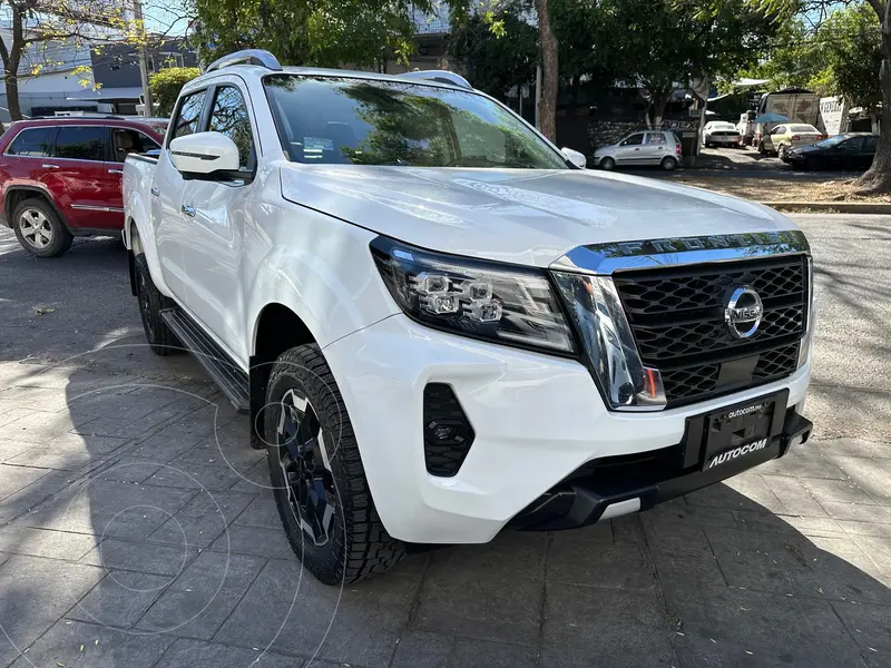 Foto Nissan Frontier  LE Platinum Diesel 4x4 usado (2021) color Blanco financiado en mensualidades(enganche $122,000 mensualidades desde $18,402)