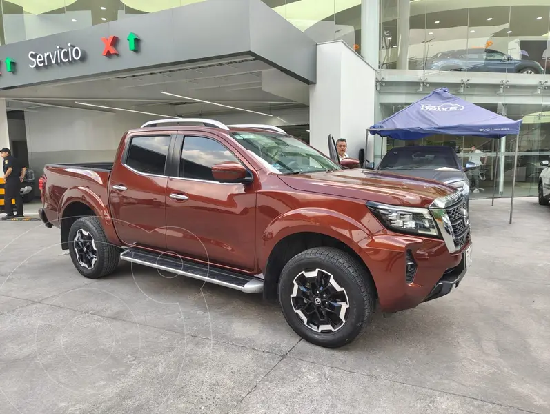 Foto Nissan Frontier  LE Aut Platinum usado (2022) color Naranja precio $520,000