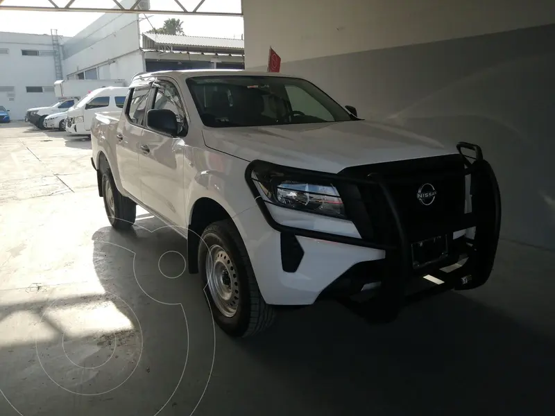 Foto Nissan Frontier  DC Diesel 4x4 usado (2024) color Blanco financiado en mensualidades(enganche $210,615 mensualidades desde $10,051)