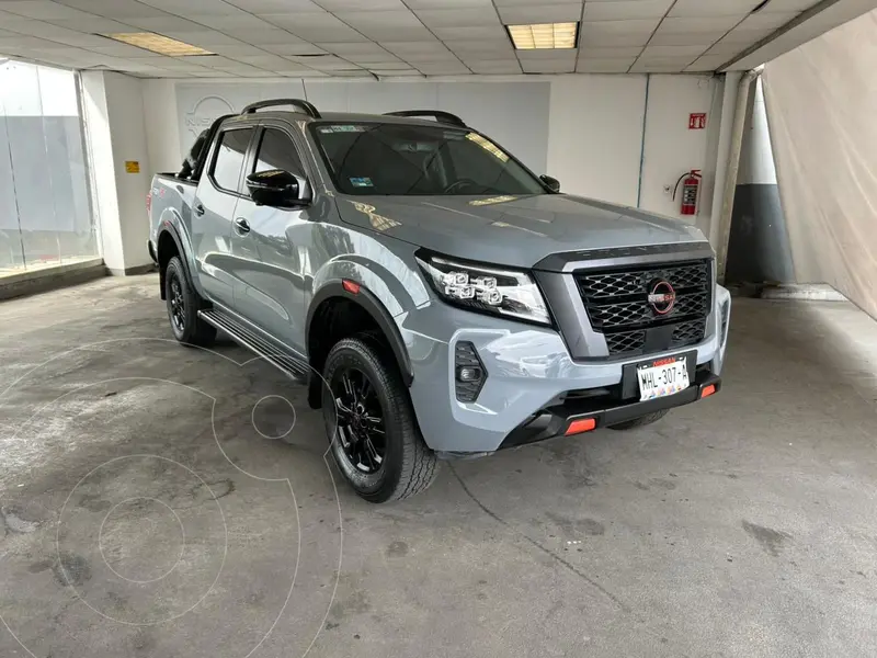 Foto Nissan Frontier  Pro 4X 4x4 Aut usado (2024) color Gris precio $689,900