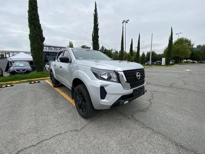 Foto Nissan Frontier XE usado (2024) color plateado precio $475,900