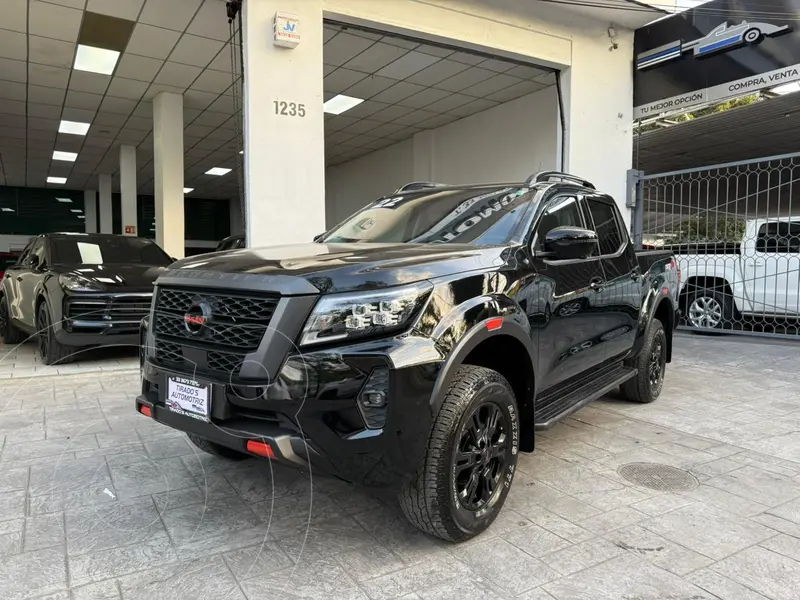 Foto Nissan Frontier  Pro 4X 4x4 Aut usado (2022) color Negro financiado en mensualidades(enganche $110,000 mensualidades desde $16,206)