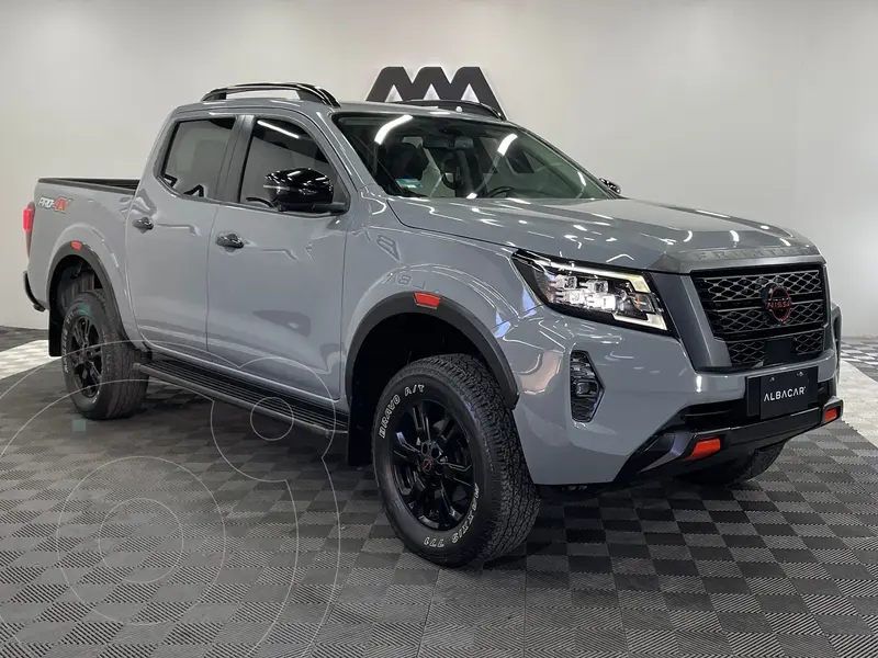Foto Nissan Frontier  Pro 4X 4x4 Aut usado (2023) color Gris precio $589,999