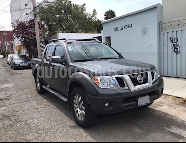 foto Nissan Frontier Pro-4X 4x4 V6 usado (2014) color Gris Oxford precio $210,000