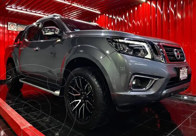 Foto Nissan Frontier  LE Aut Platinum usado (2020) color Gris precio $449,000