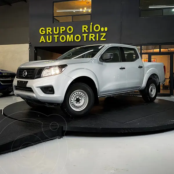 Foto Nissan Frontier  LE Platinum Diesel 4x4 usado (2018) color plateado precio $349,000