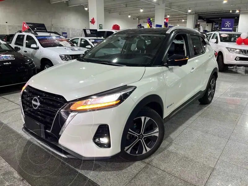 Foto Nissan Kicks E-Power Platinum usado (2024) color Blanco financiado en mensualidades(enganche $127,203 mensualidades desde $9,731)
