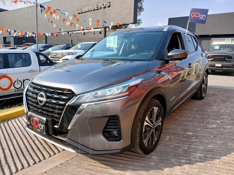 Foto Nissan Kicks E-Power Platinum usado (2024) color Gris financiado en mensualidades(enganche $133,525 mensualidades desde $10,211)