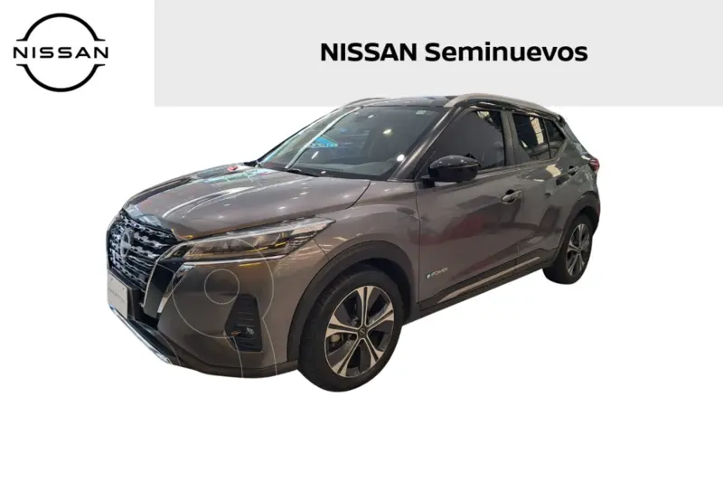 Foto Nissan Kicks E-Power Platinum usado (2024) color Gris precio $467,000