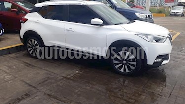 Foto venta Auto usado Nissan Kicks 5p Advance L4/1.6 Aut (2017) color Amarillo precio $230,000