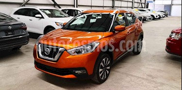 Foto venta Auto usado Nissan Kicks Advance Aut (2018) color Naranja precio $245,900