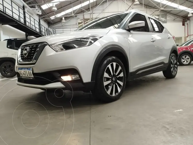 Foto Nissan Kicks Exclusive CVT usado (2020) color Plata Hielo precio $27.300.000