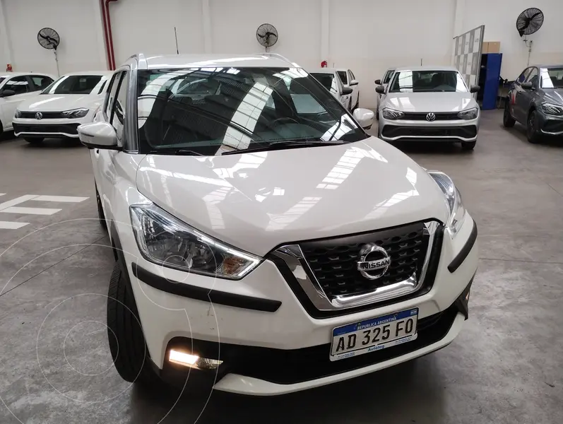 Foto Nissan Kicks Exclusive CVT usado (2018) color Blanco precio $24.000.000