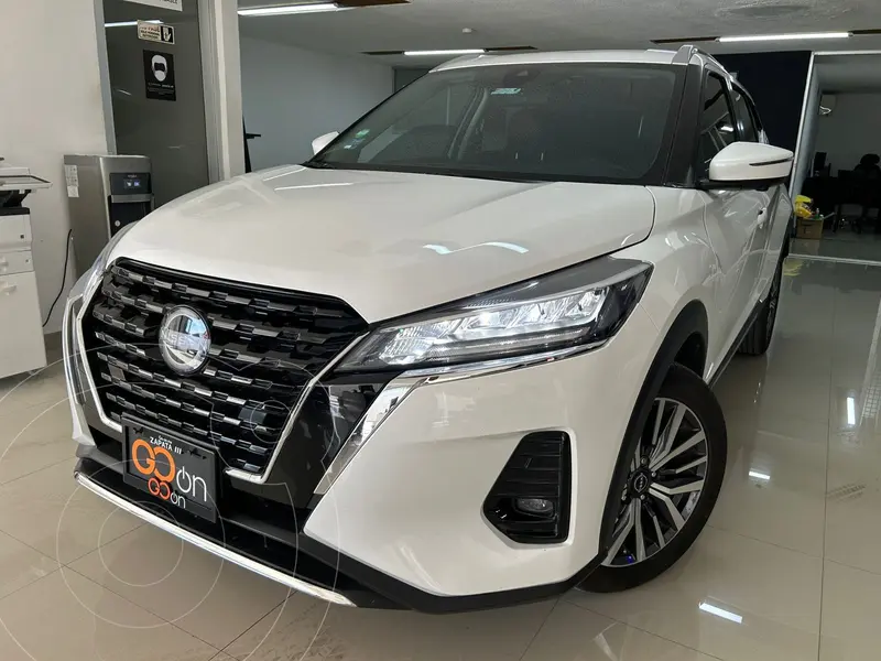 Foto Nissan Kicks Platinum Aut usado (2024) color Blanco precio $440,000