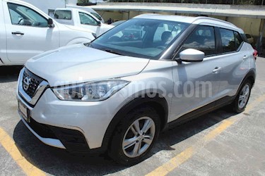 foto Nissan Kicks 5p Sense L4/1.6 Man usado (2017) color Plata precio $199,000