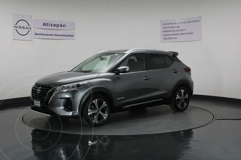 Foto Nissan Kicks Exclusive Aut usado (2024) color Gris precio $430,000