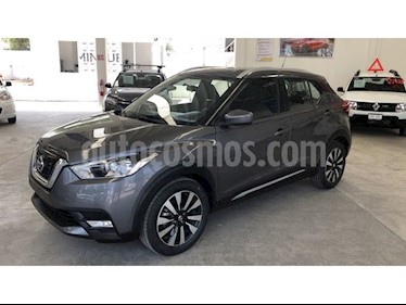 foto Nissan Kicks Advance Aut usado (2017) color Gris Oxford precio $250,000