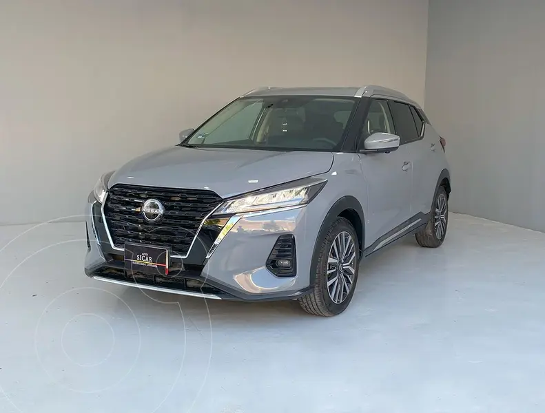 Foto Nissan Kicks Platinum Aut usado (2023) color Gris precio $359,000