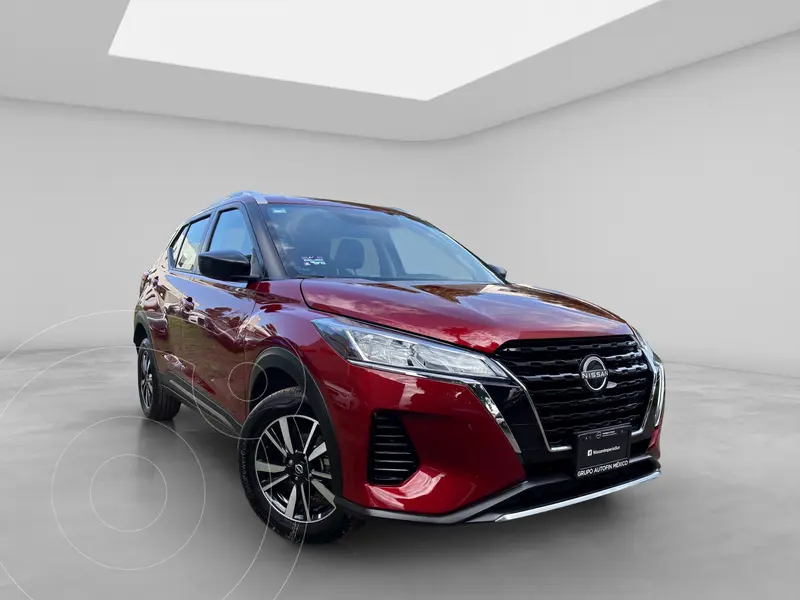 Foto Nissan Kicks Advance usado (2024) color Rojo precio $360,000