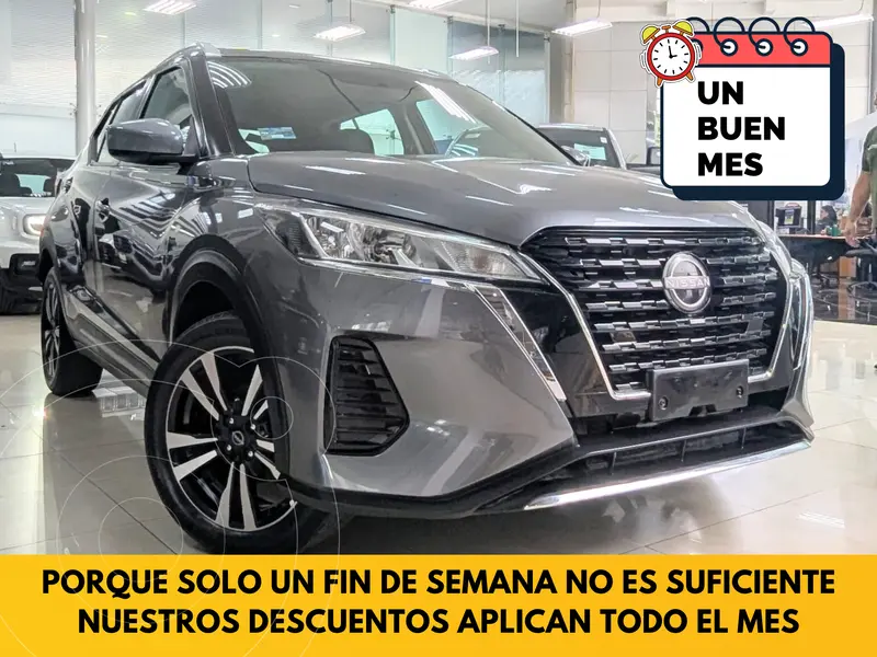 Foto Nissan Kicks Advance usado (2023) color Gris precio $309,800