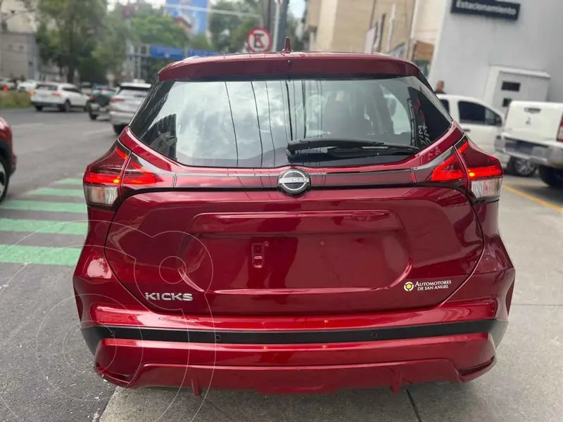 nissan kicks