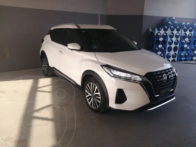 Foto Nissan Kicks Platinum Aut usado (2022) color Blanco financiado en mensualidades(enganche $133,020 mensualidades desde $6,348)